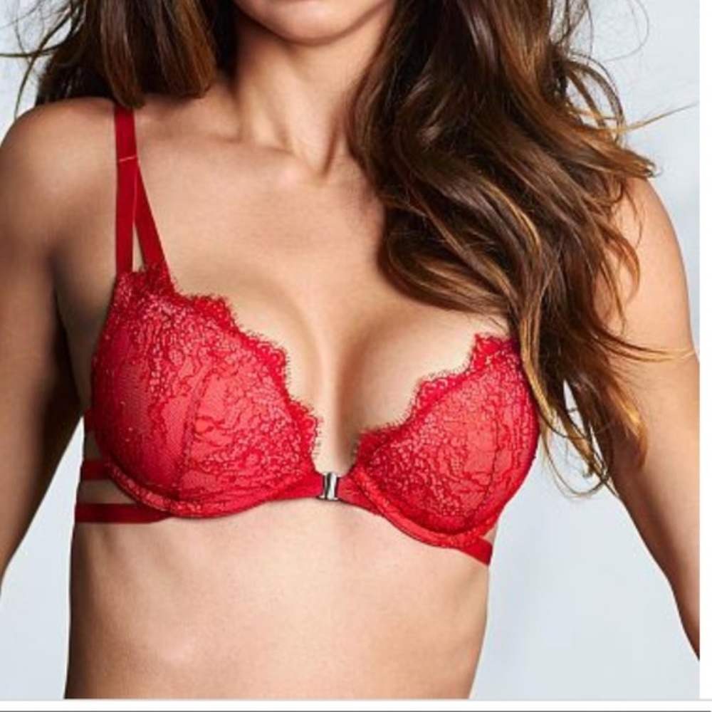 Very Sexy Victoria's Secret Push-Up Strappy Bra